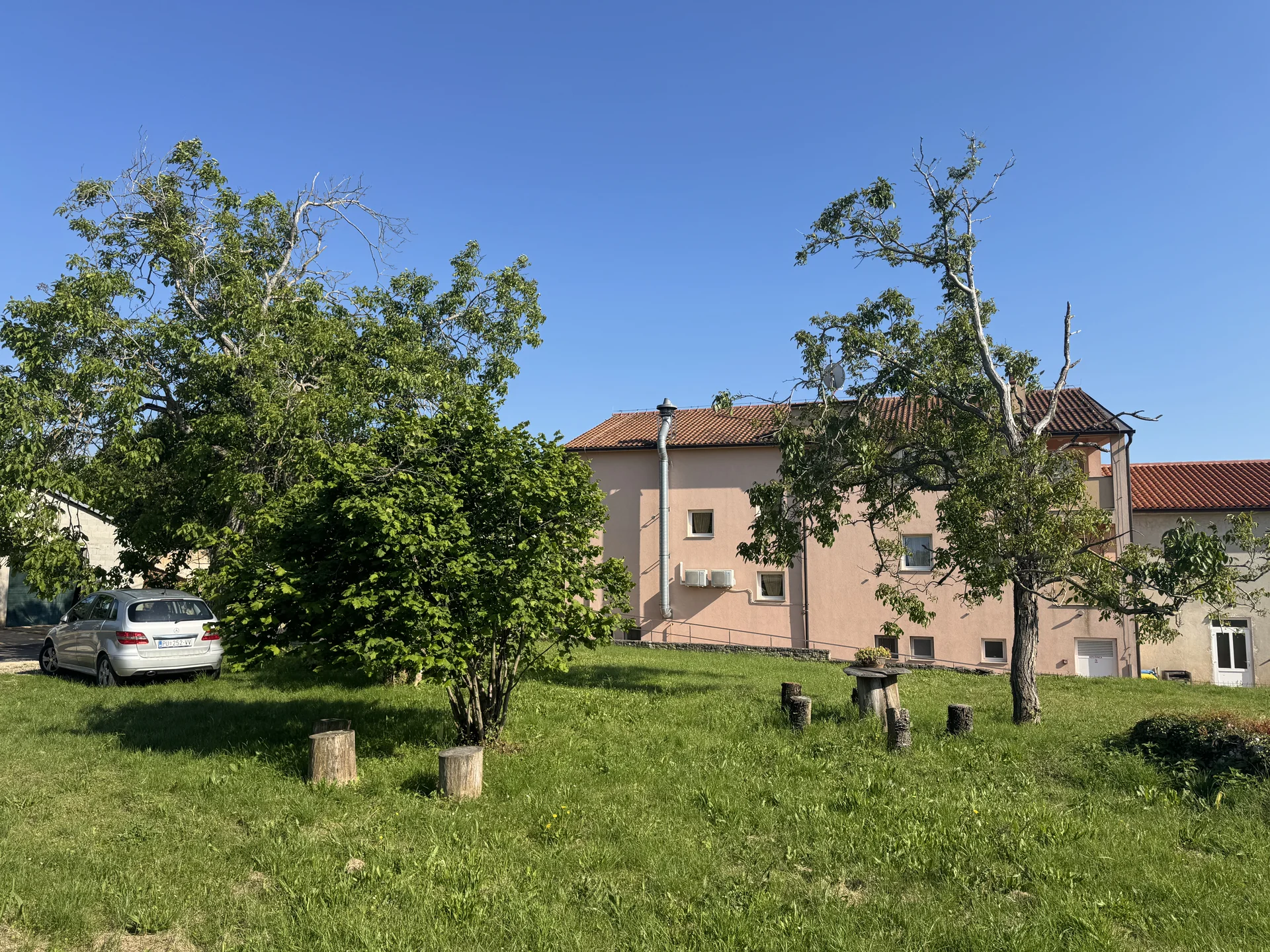 Vila Fabris - Dom za starije i nemoćne